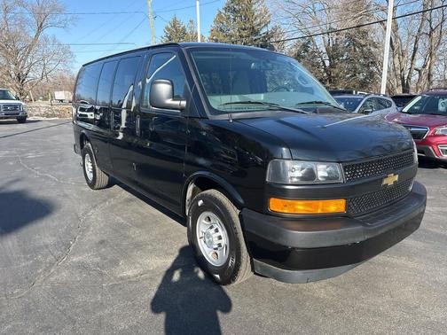 2018 Chevrolet Express 2500 LS