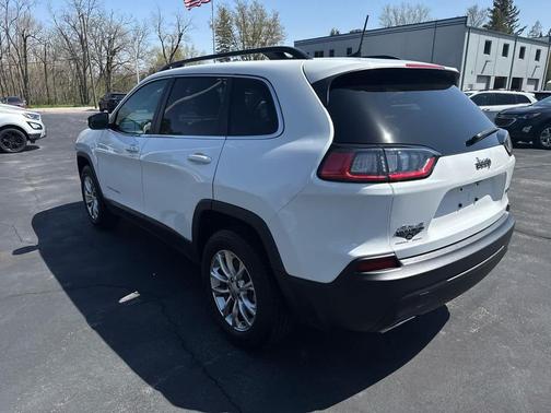 Bright White Clearcoat 2022 Jeep Cherokee Latitude Lux