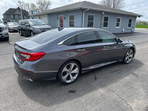Modern Steel Metallic 2018 Honda Accord Touring