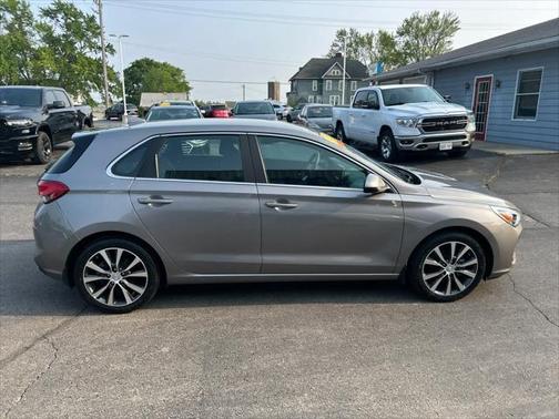 2020 Hyundai Elantra GT Base