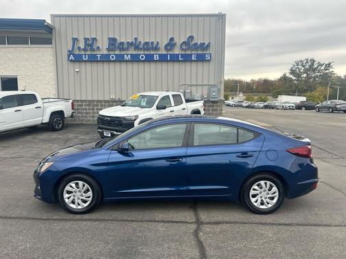 2020 Hyundai ELANTRA SE