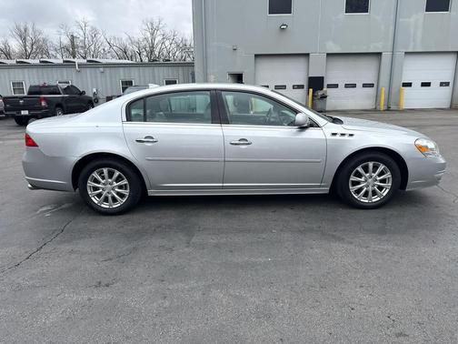 Quicksilver Metallic 2011 Buick Lucerne CXL