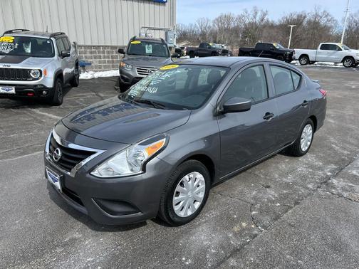 2019 Nissan Versa 1.6 S+