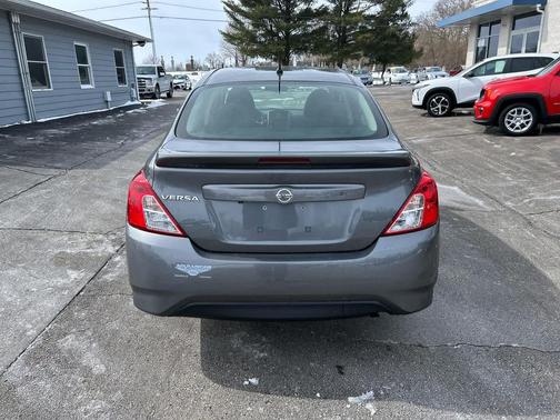 2019 Nissan Versa 1.6 S+