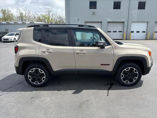 2016 Jeep Renegade Trailhawk