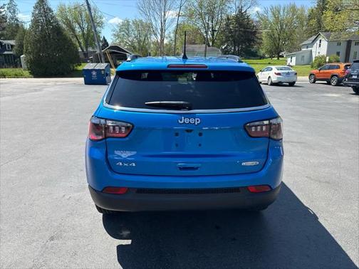 2023 Jeep Compass Latitude Lux