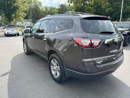2017 Chevrolet Traverse 2LT