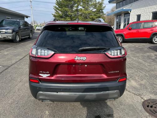 Velvet Red Pearlcoat 2019 Jeep Cherokee Limited