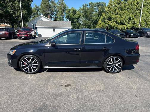 Deep Black Metallic 2014 Volkswagen Jetta GLI Autobahn
