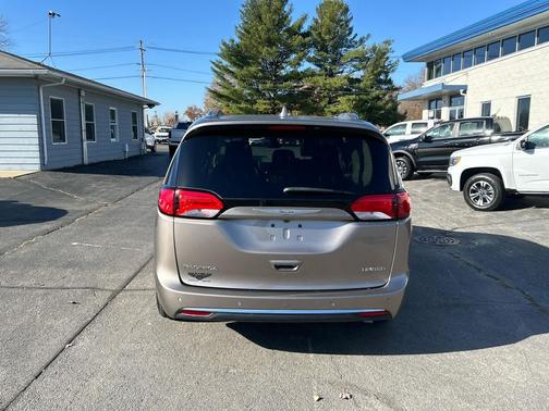 2017 Chrysler Pacifica Limited
