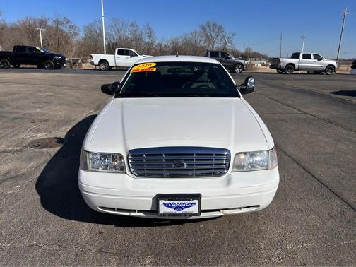 2010 Ford Crown Victoria 