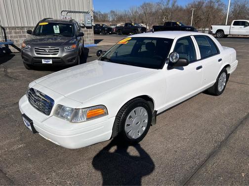 2010 Ford Crown Victoria 