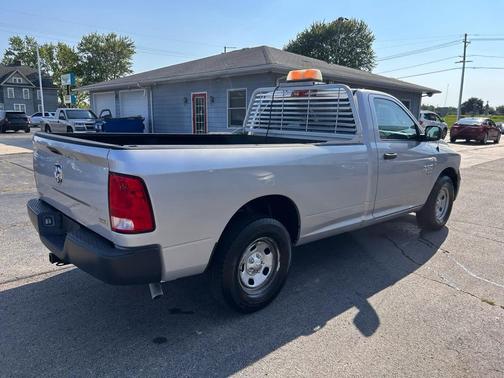 Bright Silver Metallic Clearcoat 2019 RAM 1500 Tradesman