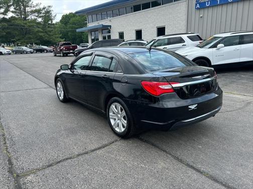 2013 Chrysler 200 LX