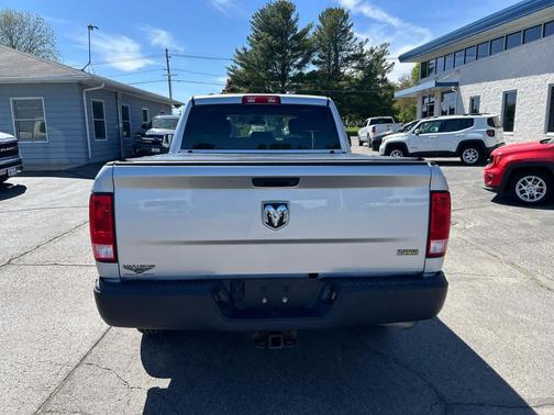 Bright Silver Metallic Clearcoat 2017 RAM 1500 Tradesman