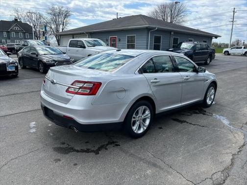 2018 Ford Taurus SE