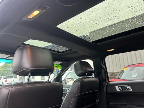 White Platinum Metallic Tri-Coat 2015 Ford Explorer Sport
