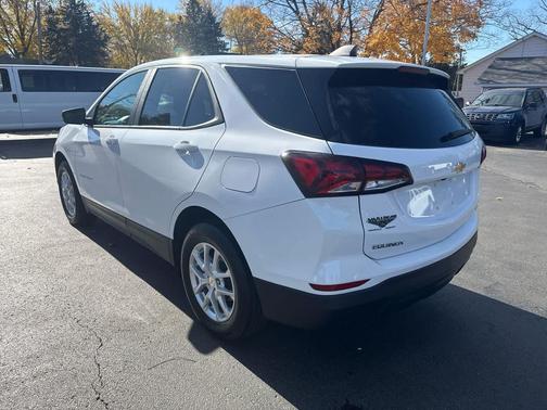 2024 Chevrolet Equinox LS
