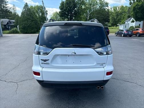 2010 Mitsubishi Outlander XLS