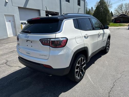 Pearl White Tri-Coat 2018 Jeep Compass Limited