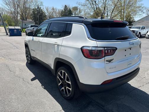 Pearl White Tri-Coat 2018 Jeep Compass Limited