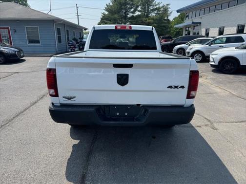 2022 RAM 1500 Classic Warlock Quad Cab 4x4 6'4' Box