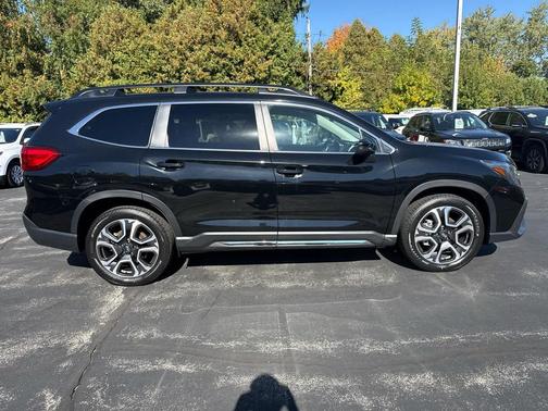 Crystal Black Silica 2023 Subaru Ascent Limited 7-Passenger