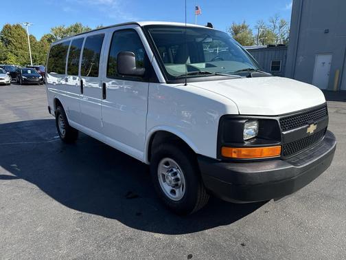 2016 Chevrolet Express 2500 LS