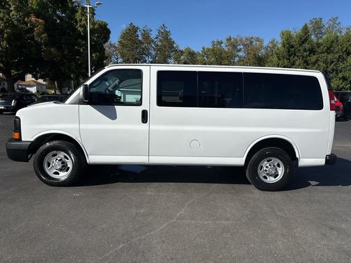 2016 Chevrolet Express 2500 LS