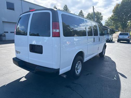 2016 Chevrolet Express 2500 LS