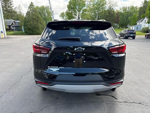 Black 2024 Chevrolet Blazer 2LT