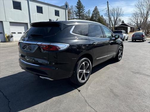 2022 Buick Enclave AWD Essence