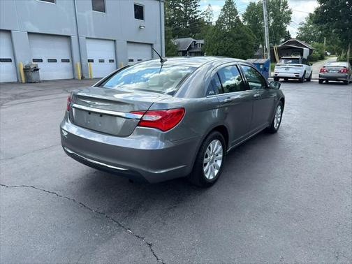 2012 Chrysler 200 Touring