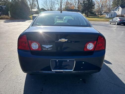 2010 Chevrolet Malibu LS