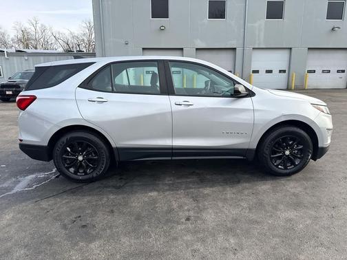 2021 Chevrolet Equinox LS