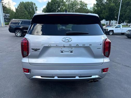 Typhoon Silver 2022 Hyundai PALISADE Calligraphy