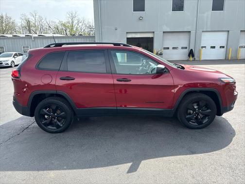 2017 Jeep Cherokee Sport