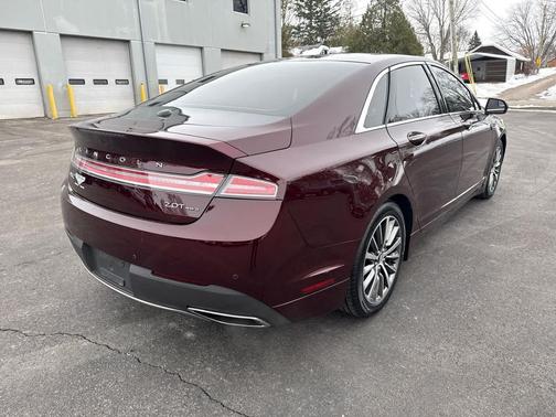 2017 Lincoln MKZ Base