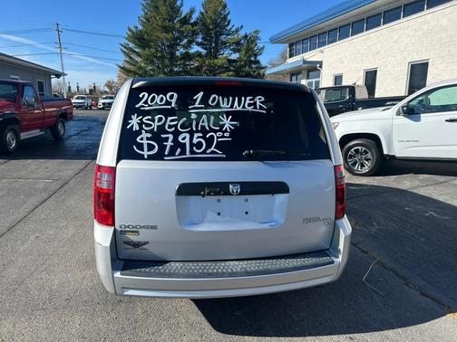 2009 Dodge Grand Caravan SE