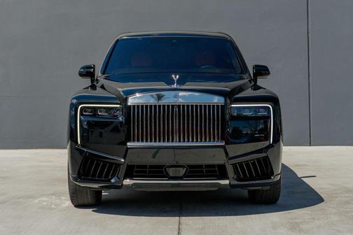 Black 2025 Rolls-Royce Cullinan Sport Utility 4D