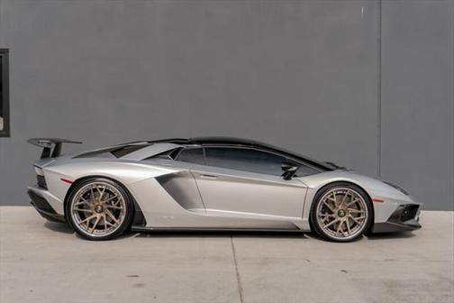 2018 Lamborghini Aventador S LP 740-4 S