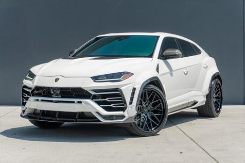 2021 Lamborghini Urus Graphite Capsule