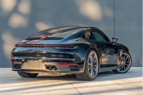 2021 Porsche 911 Carrera