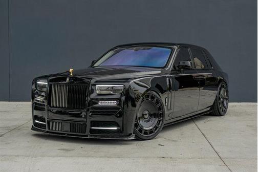 2024 Rolls-Royce Phantom 