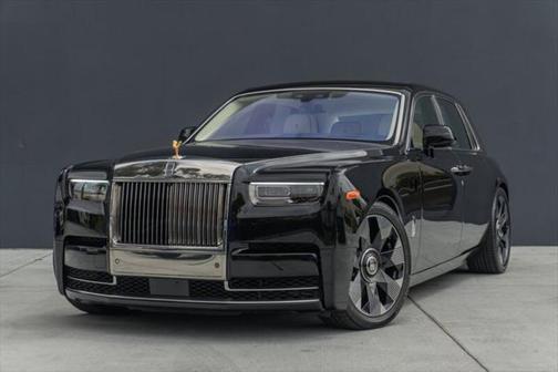 2024 Rolls-Royce Phantom 