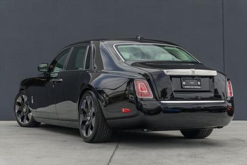2024 Rolls-Royce Phantom 