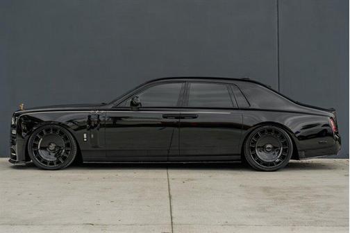 2024 Rolls-Royce Phantom 