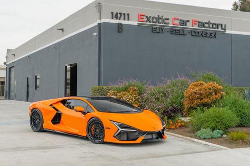2025 Lamborghini Revuelto Coupe 2D