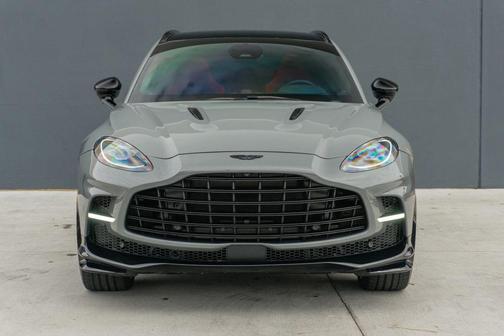 2025 Aston Martin DBX 707