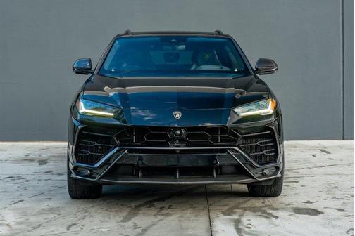 2019 Lamborghini Urus SUV